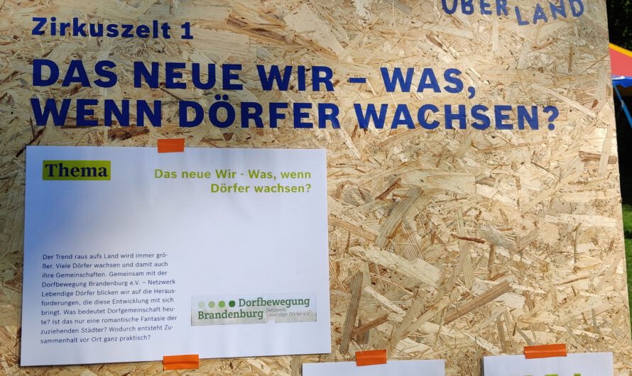 Dorfbewegung auf dem ÜBERLAND-Festival der Akteure